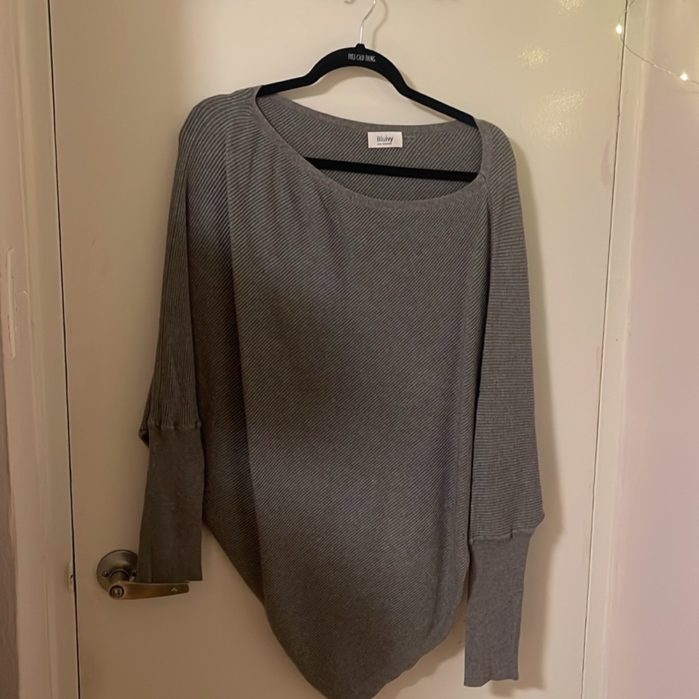 FINAL PIECES!!!! Asymmetrical Open Shoulder Dolman Pullover - Picture 9 of 11